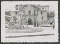 Primary view of [Individuals visiting the Alamo]
