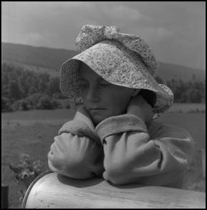 Primary view of object titled '[Girl in hat]'.