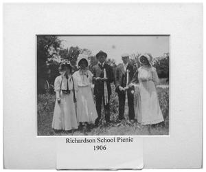Primary view of object titled 'Richardson School Picnic'.