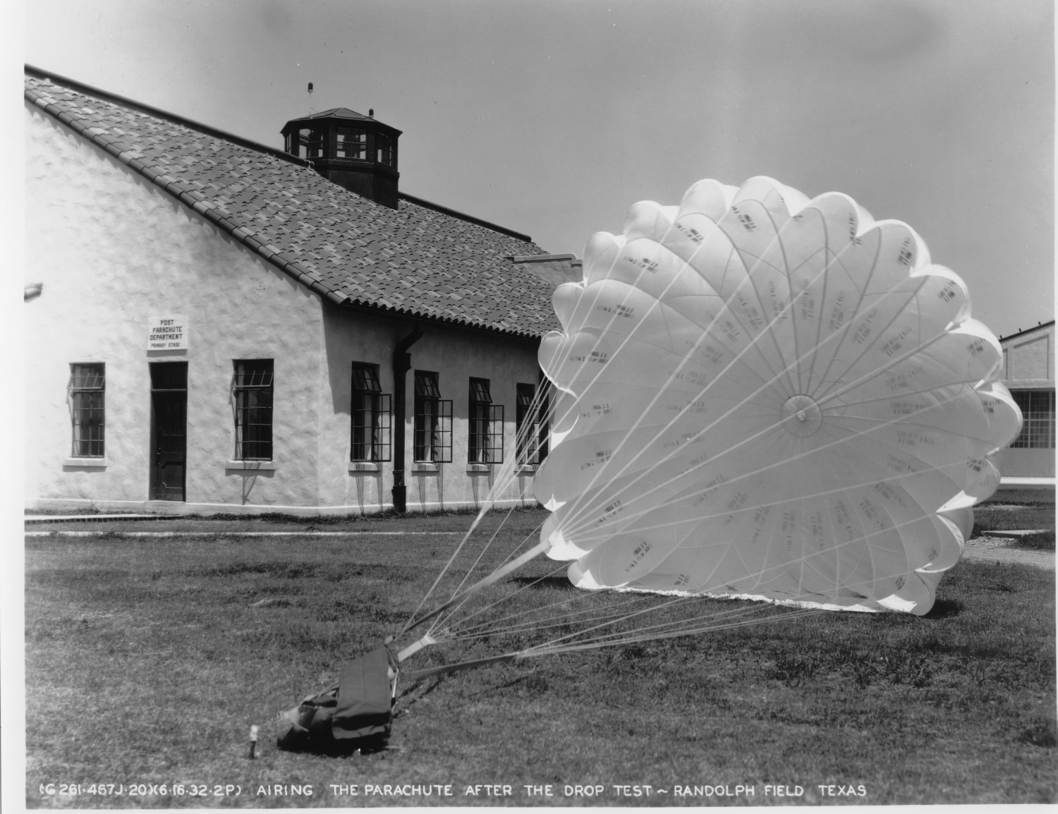Airing the Parachute after the Drop Test
                                                
                                                    [Sequence #]: 1 of 1
                                                