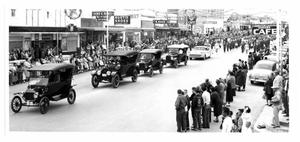 Primary view of object titled 'Antique Cars in Taylor Parade'.