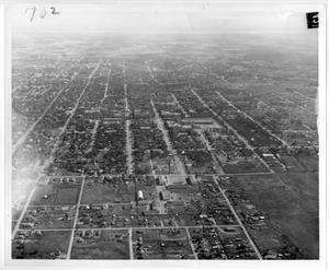 Primary view of object titled '[Aerial Photograph of the North Texas State Teachers College Campus, around 1940]'.
