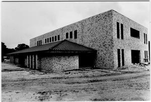 Primary view of object titled 'Hirschi Founders Library under construction'.