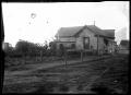 Photograph: [Unidentified house]