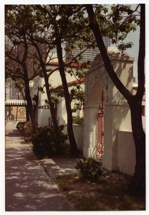 Primary view of object titled '[Santa Anita Restaurant, exterior]'.