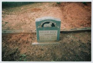 [Headstone of Nellie Bell Cummings]