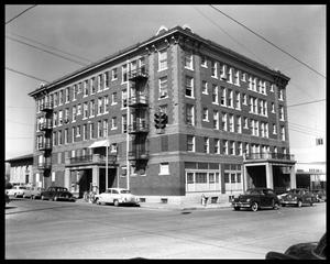 Primary view of object titled '[400 N. Queen - Redlands Hotel]'.