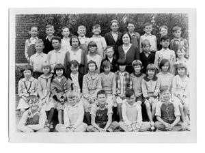 Primary view of object titled '[Sanger School class picture 1930, Third Grade]'.