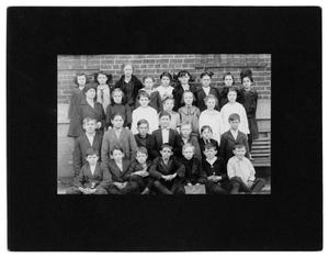 Primary view of [Rusk School Unidentified Students - Palestine]