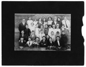 Primary view of object titled '[Fifth and Sixth Grade Students at Rusk School]'.