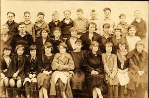 Primary view of object titled 'Irving School Sixth Grade Class, 1923 - 1924'.