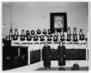 Primary view of object titled '[First Christian Church Youth Choir]'.