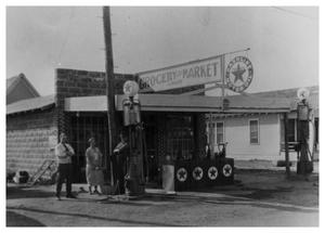 Primary view of object titled '[Walker's Grocery and Market]'.