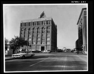 Primary view of object titled 'Texas School Book Depository Exterior [Print]'.