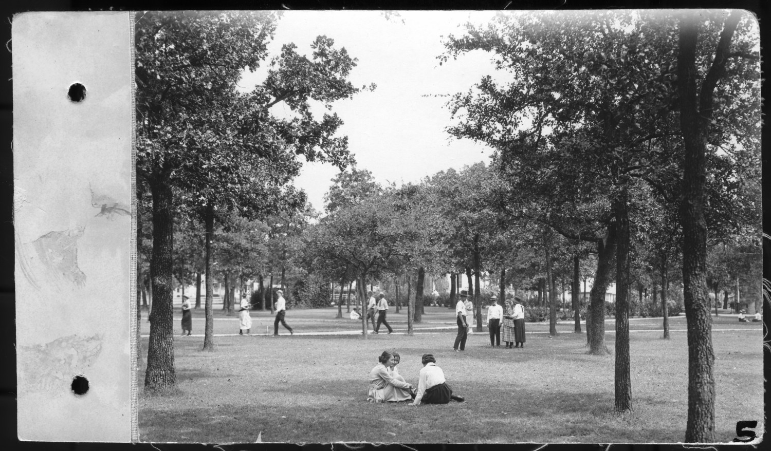 North Texas State Normal College campus, early 1920s
                                                
                                                    [Sequence #]: 1 of 1
                                                