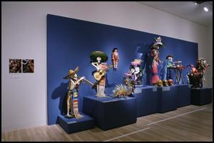 Primary view of object titled 'Great Masters of Mexican Folk Art from the Collection of Fomento Cultural Banamex [Photograph DMA_1618-12]'.