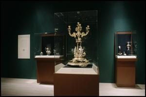Primary view of object titled 'Silver in America, 1840-1940: A Century of Splendor [Photograph DMA_1506-30]'.