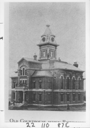 [Old Fort Bend County Courthouse.]
                                                
                                                    [Sequence #]: 1 of 1
                                                