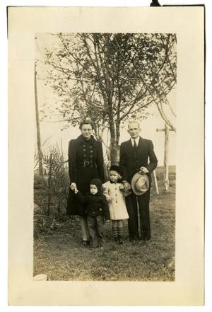 Primary view of object titled '[Pastor Vaughn Duus and Family]'.