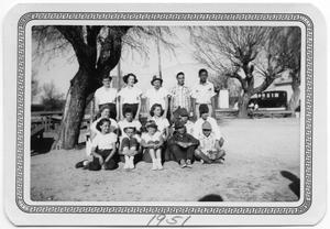 Primary view of object titled '[Hand Pitch Softball Team]'.