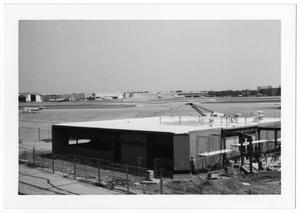 Primary view of object titled '[Dallas Love Field Airport : Building Under Construction]'.
