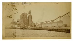 Primary view of object titled '[Stilwell Grain Elevator]'.