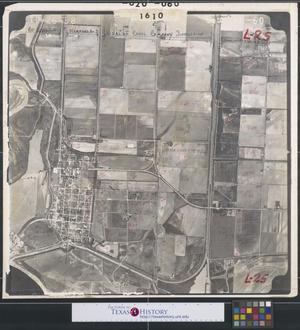 Primary view of object titled '[Aerial Photograph of Central Hidalgo]'.