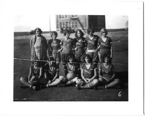 Primary view of object titled '[Haslet girls basketball team]'.
